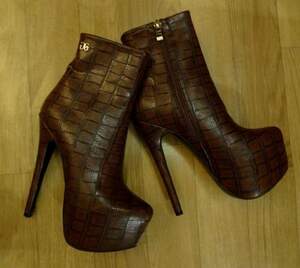 Ботинки весна реплика Christian Louboutin